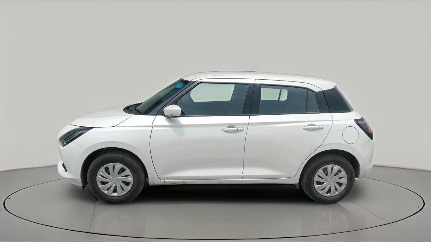 2026 Maruti Swift VXi (O) AMT, Petrol, Automatic, 5,248 km, exterior