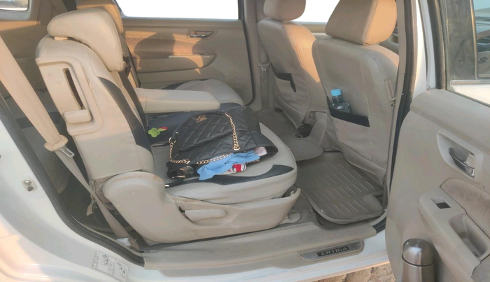 2013 Maruti Ertiga VXI, CNG, Manual, 1,15,000 km, interior
