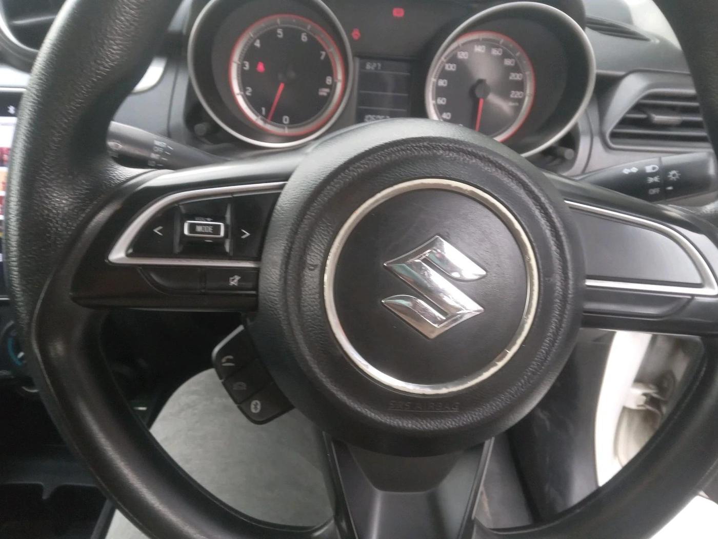 2019 Maruti Swift VXI, Petrol, Manual, 1,06,067 km, interior