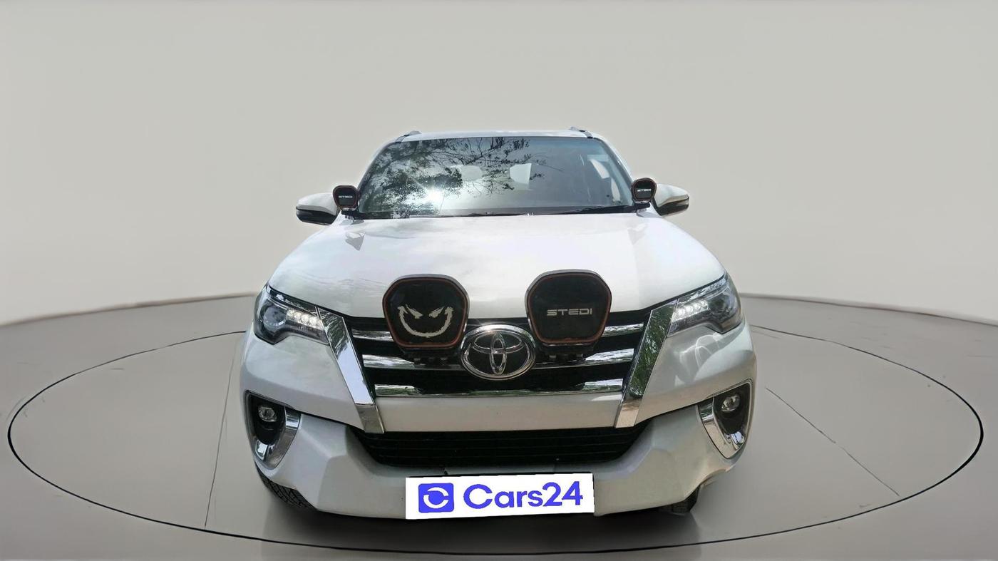 2018 Toyota Fortuner 2.8 4X2 MT, Diesel, Manual, 1,62,558 km, exterior