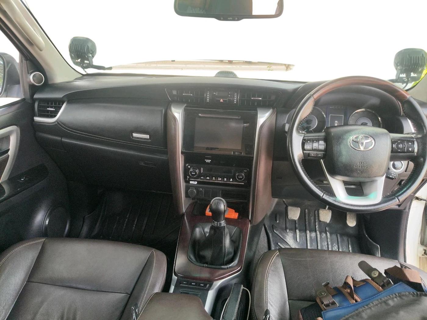 2018 Toyota Fortuner 2.8 4X2 MT, Diesel, Manual, 1,62,558 km, interior