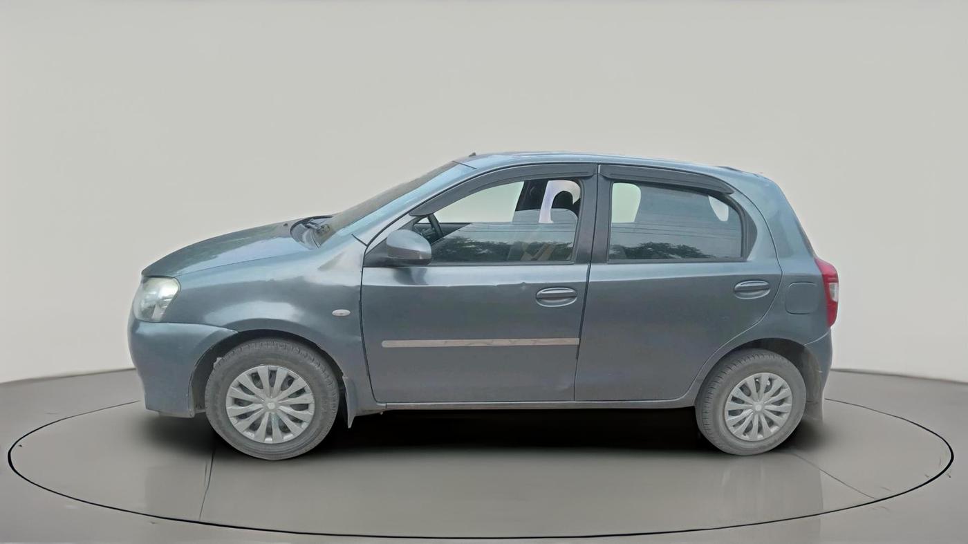 2013 Toyota Etios Liva GD, Diesel, Manual, 1,63,920 km, exterior