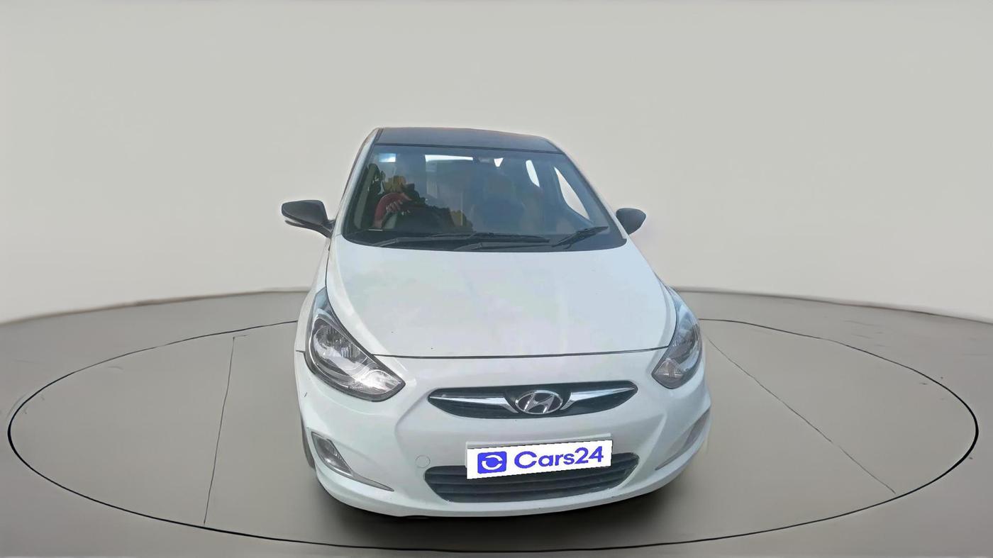 2012 Hyundai Verna FLUIDIC 1.6 CRDI, Diesel, Manual, 1,43,878 km, exterior