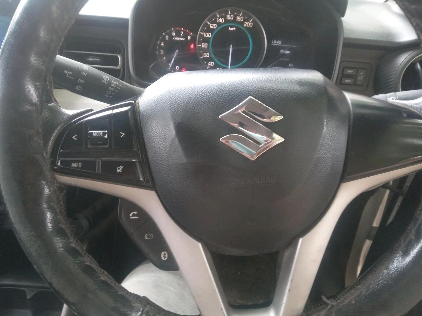 2017 Maruti IGNIS ZETA 1.2, Petrol, Manual, 1,20,672 km, interior