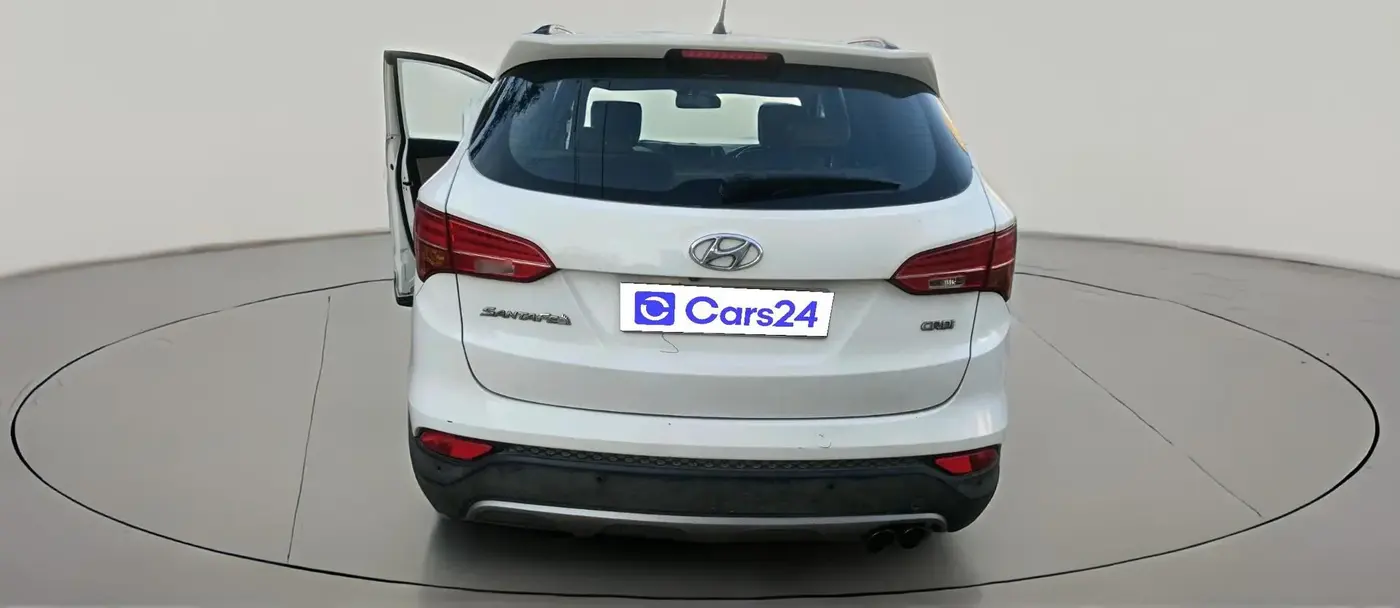 2014 Hyundai Santa Fe 2 WD AT, Diesel, Automatic, 1,18,627 km, exterior