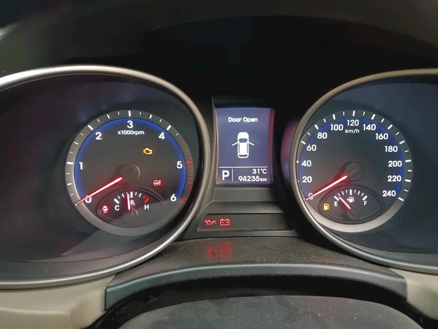 2014 Hyundai Santa Fe 2 WD AT, Diesel, Automatic, 1,18,627 km, interior
