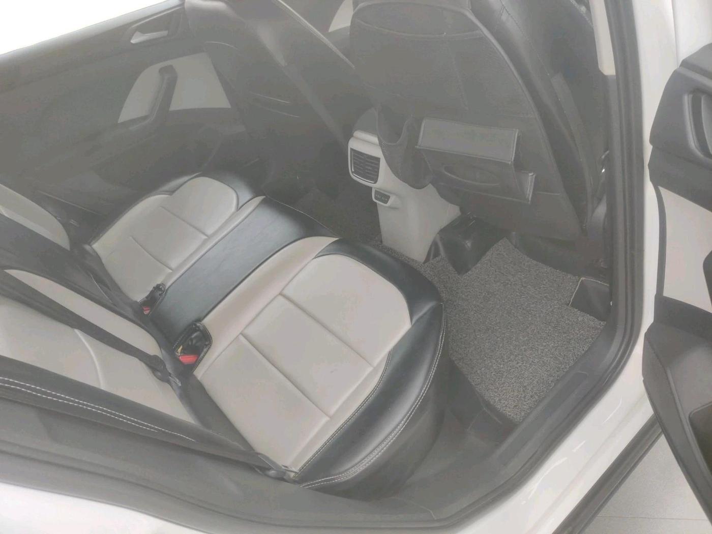 2022 Volkswagen TAIGUN HIGHLINE 1.0 TSI MT, Petrol, Manual, 51,469 km, interior