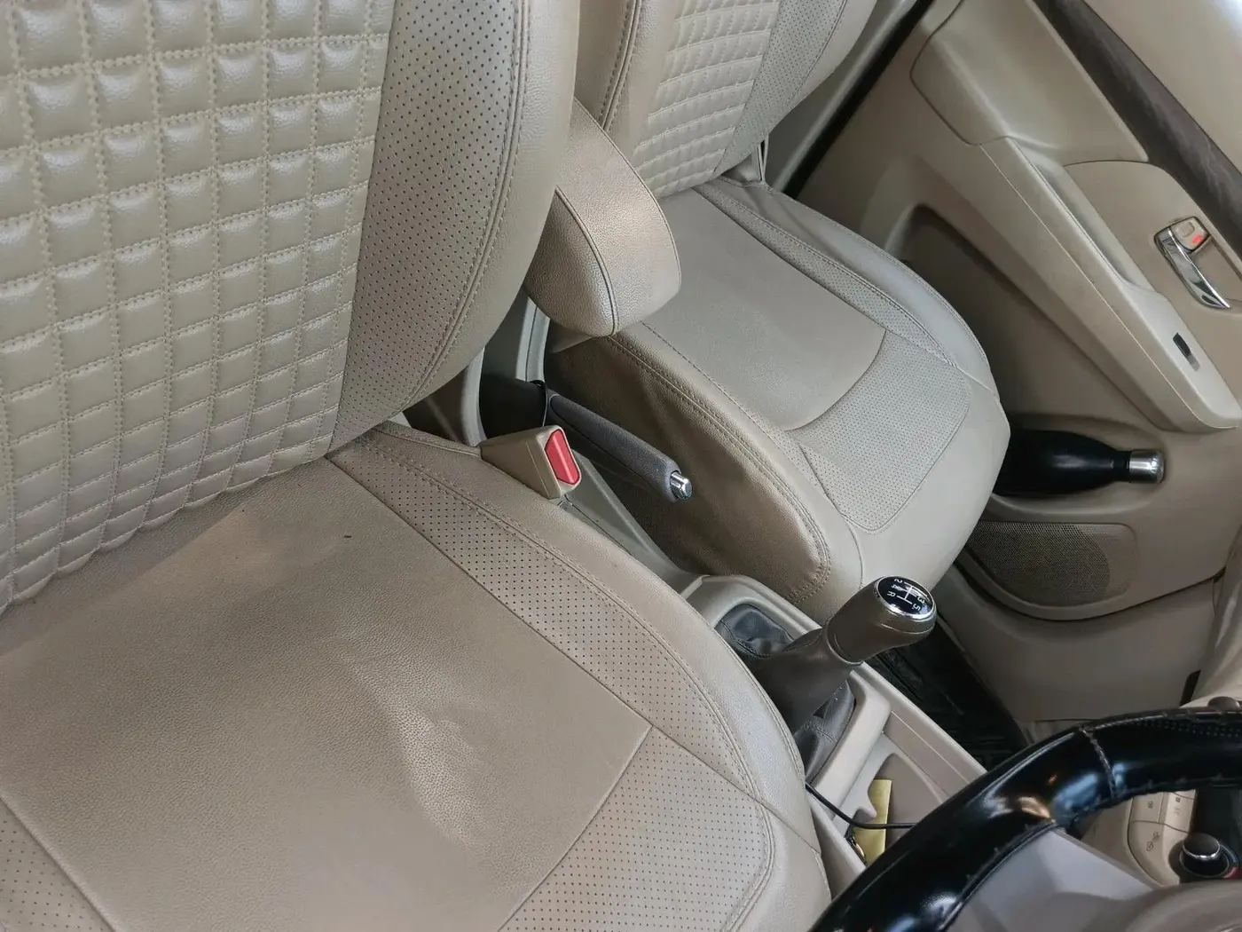2024 Maruti Ertiga ZXI (O) CNG, CNG, Manual, 54,671 km, interior