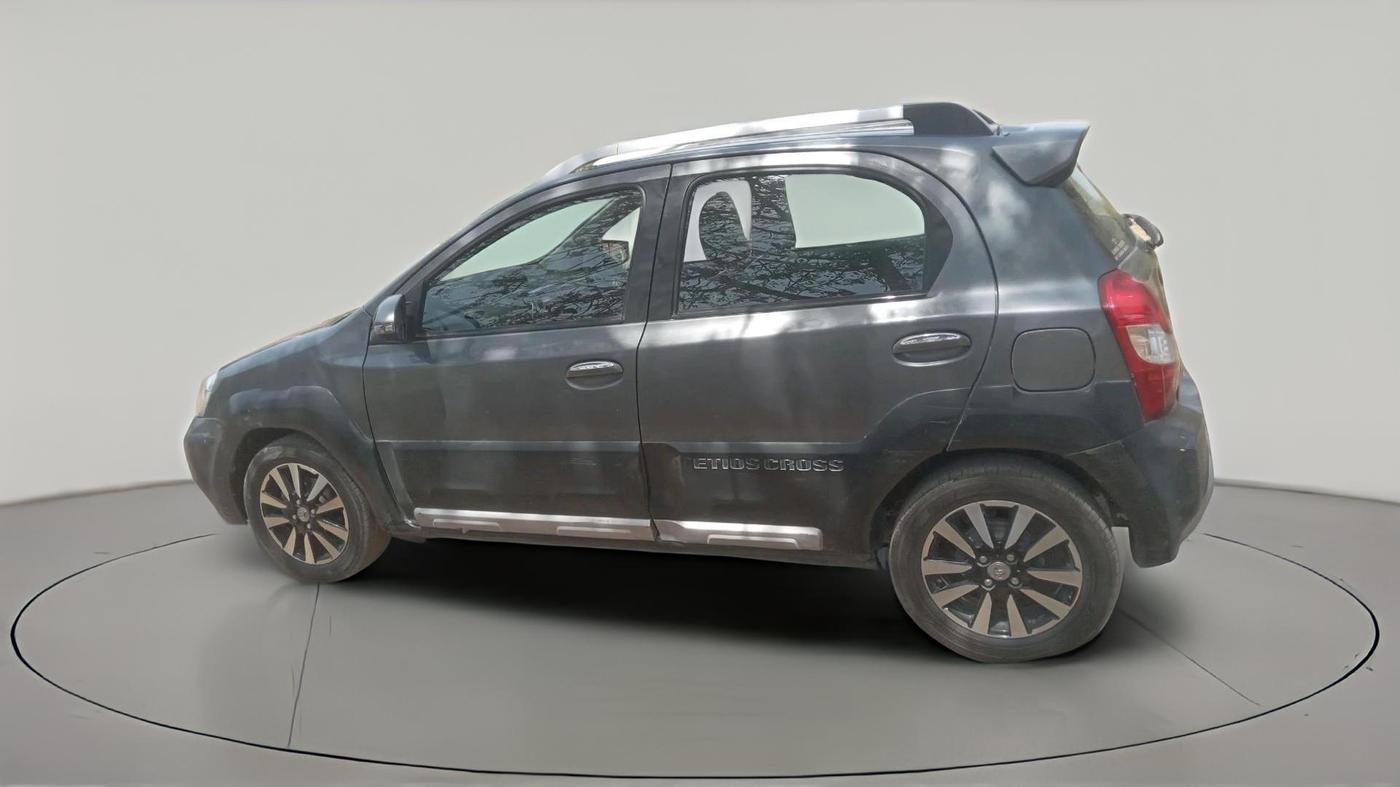 2014 Toyota Etios CROSS 1.4 VD, Diesel, Manual, 82,576 km, exterior