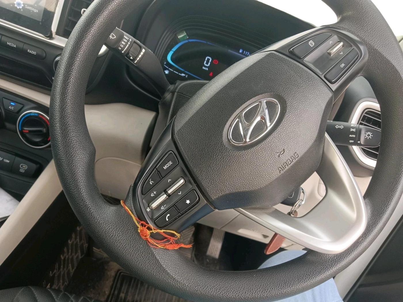 2024 Hyundai VENUE S PLUS 1.5 CRDI, Diesel, Manual, 51,170 km, interior