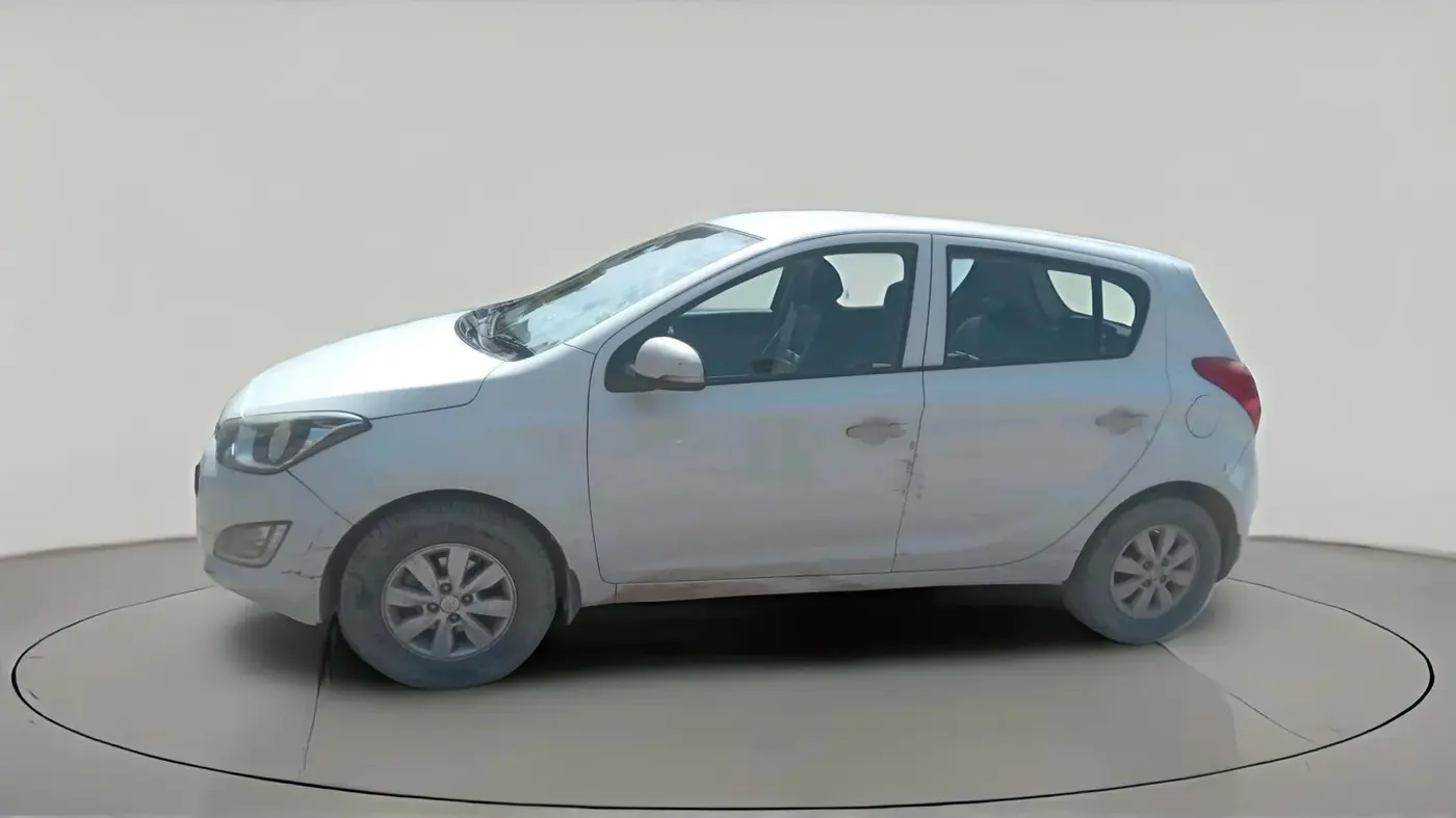 2014 Hyundai i20 SPORTZ 1.4 CRDI, Diesel, Manual, 1,79,000 km, exterior