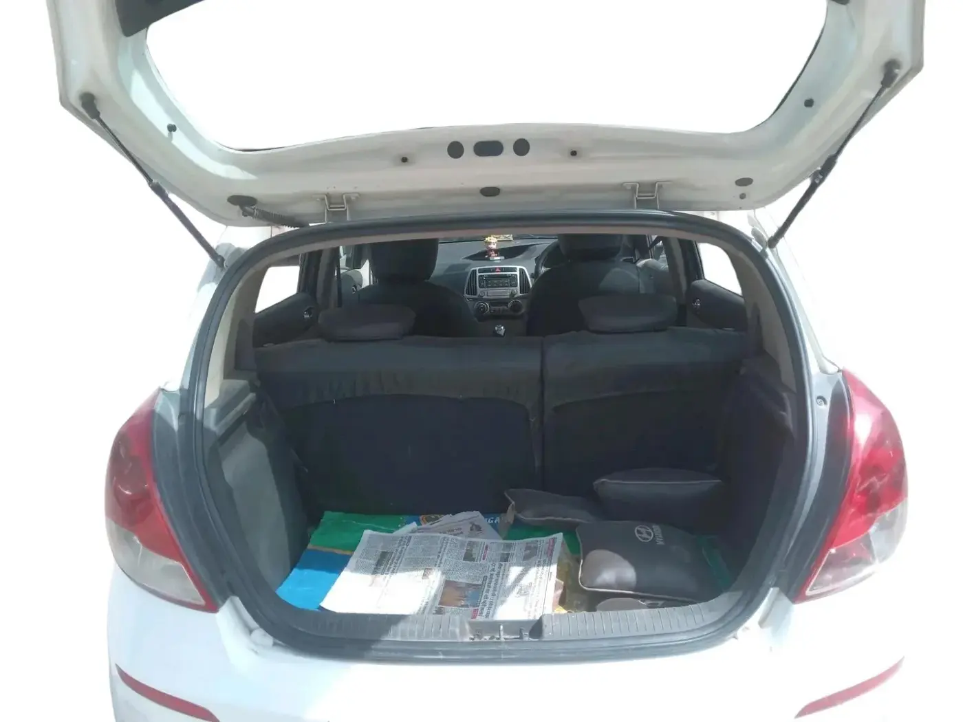 2014 Hyundai i20 SPORTZ 1.4 CRDI, Diesel, Manual, 1,79,000 km, exterior