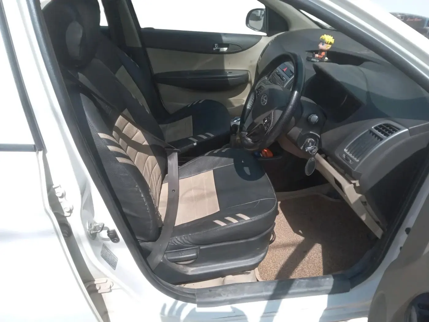 2014 Hyundai i20 SPORTZ 1.4 CRDI, Diesel, Manual, 1,79,000 km, interior