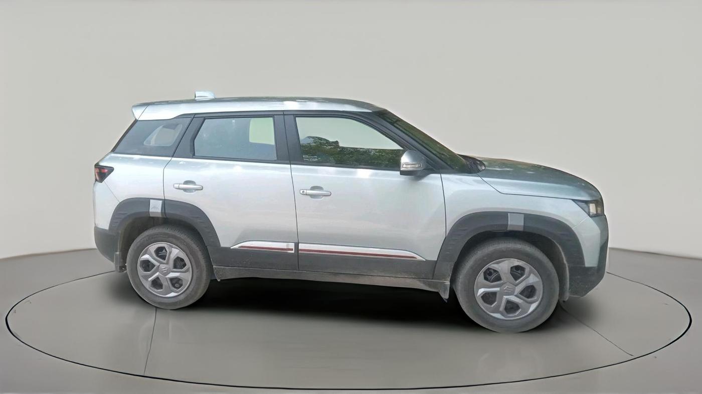 2025 Maruti BREZZA VXI, Petrol, Manual, 4,235 km, exterior