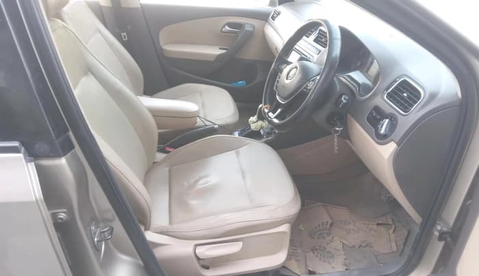 2016 Volkswagen Vento HIGHLINE 1.5 AT, Diesel, Automatic, 54,659 km, interior