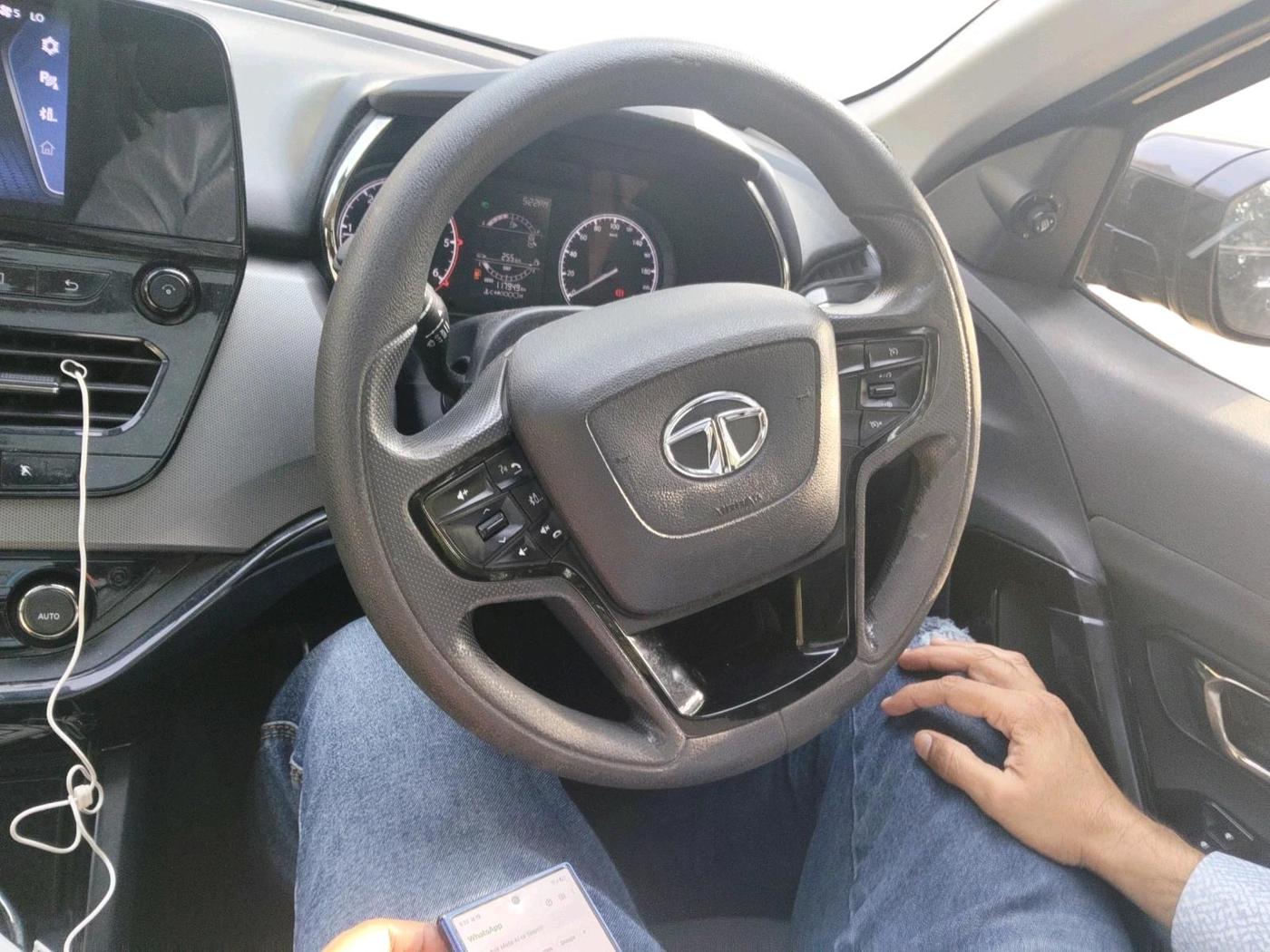 2021 Tata Harrier XT PLUS 2.0L KRYOTEC, Diesel, Manual, 1,17,949 km, interior