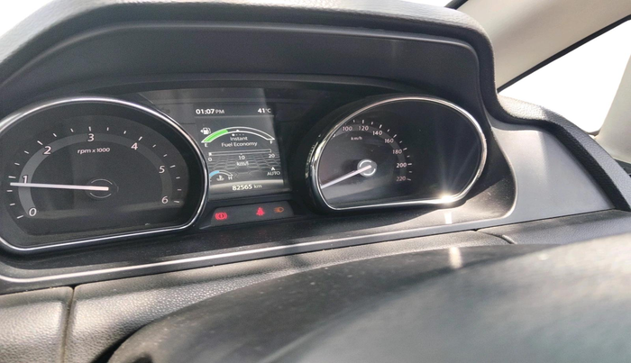 2018 Tata Hexa XT 4X2 6 STR, Diesel, Manual, 82,565 km, interior