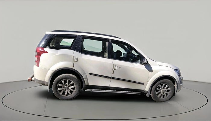 2016 Mahindra XUV500 W10 AWD AT, Diesel, Automatic, 1,33,279 km, exterior