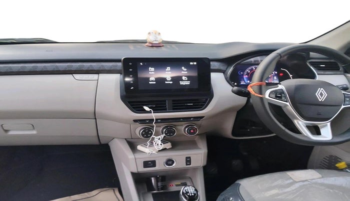 2025 Renault TRIBER Emotion, Petrol, Manual, 2,793 km, interior