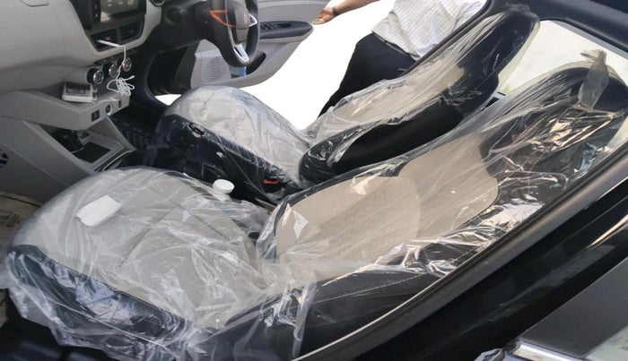 2025 Renault TRIBER Emotion, Petrol, Manual, 2,793 km, interior