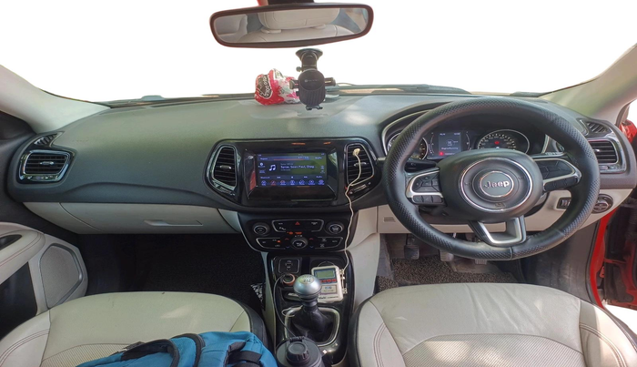 2017 Jeep Compass LIMITED 2.0 DIESEL 4X4, Diesel, Manual, 1,22,022 km, interior