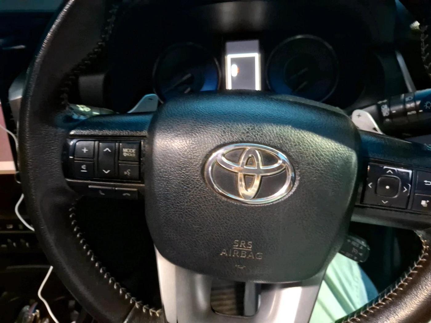 2021 Toyota Fortuner 4X4 AT 2.8 DIESEL, Diesel, Automatic, 2,69,874 km, interior