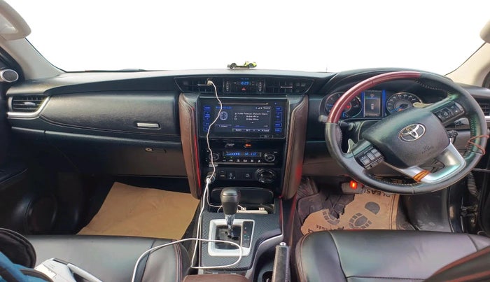 2017 Toyota Fortuner 2.8 4X4 AT, Diesel, Automatic, 1,20,209 km, interior