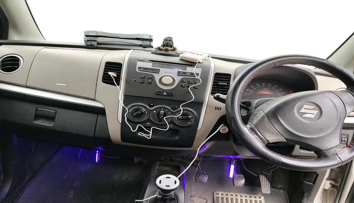 2016 Maruti Wagon R 1.0 LXI CNG, CNG, Manual, 2,28,498 km, interior