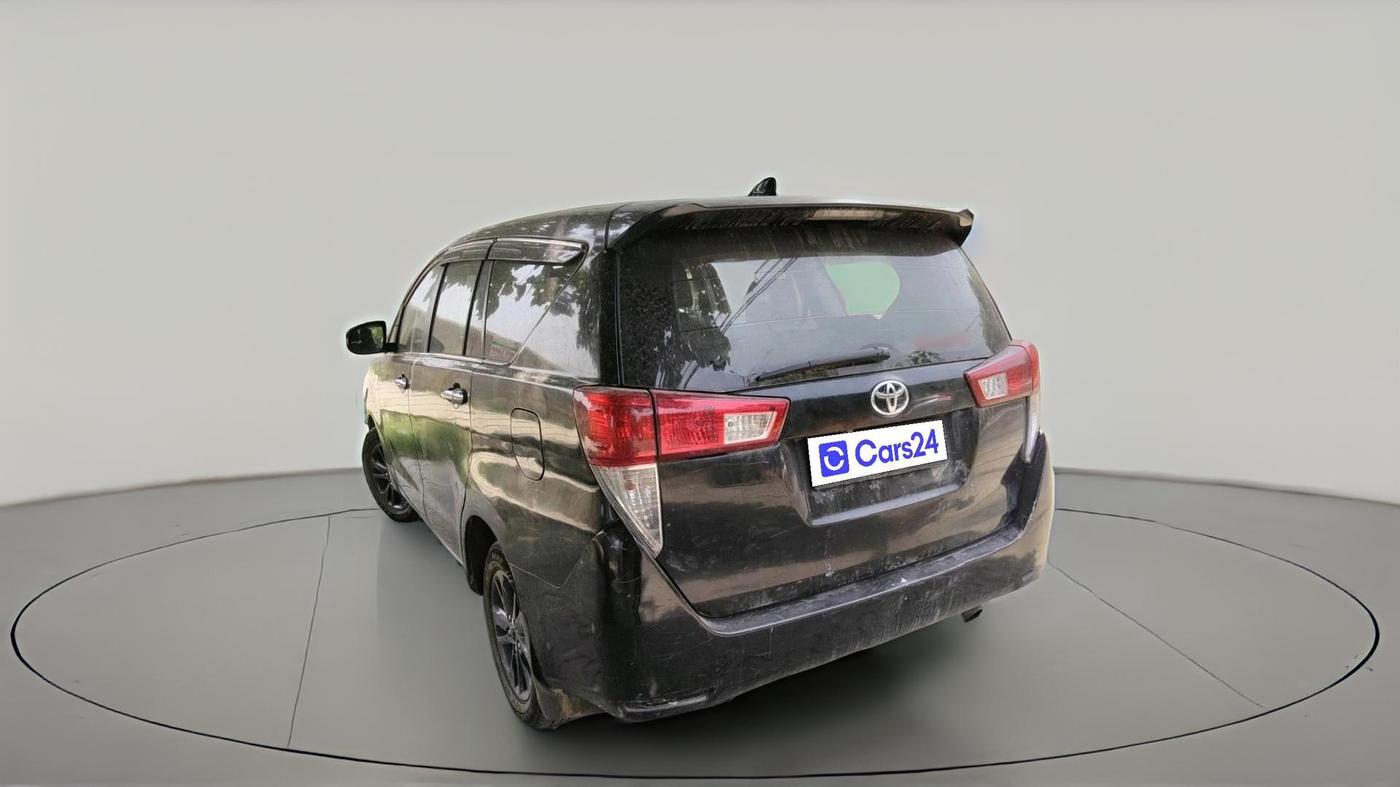 2020 Toyota Innova Crysta 2.4 G 8 STR, Diesel, Manual, 70,148 km, exterior