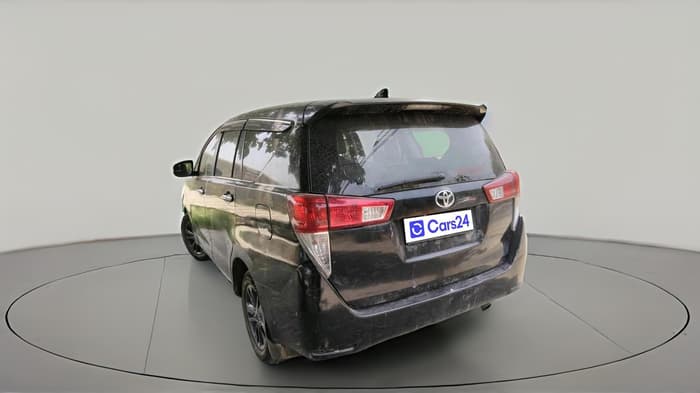 2020 Toyota Innova Crysta 2.4 G 8 STR, Diesel, Manual, 70,148 km, exterior