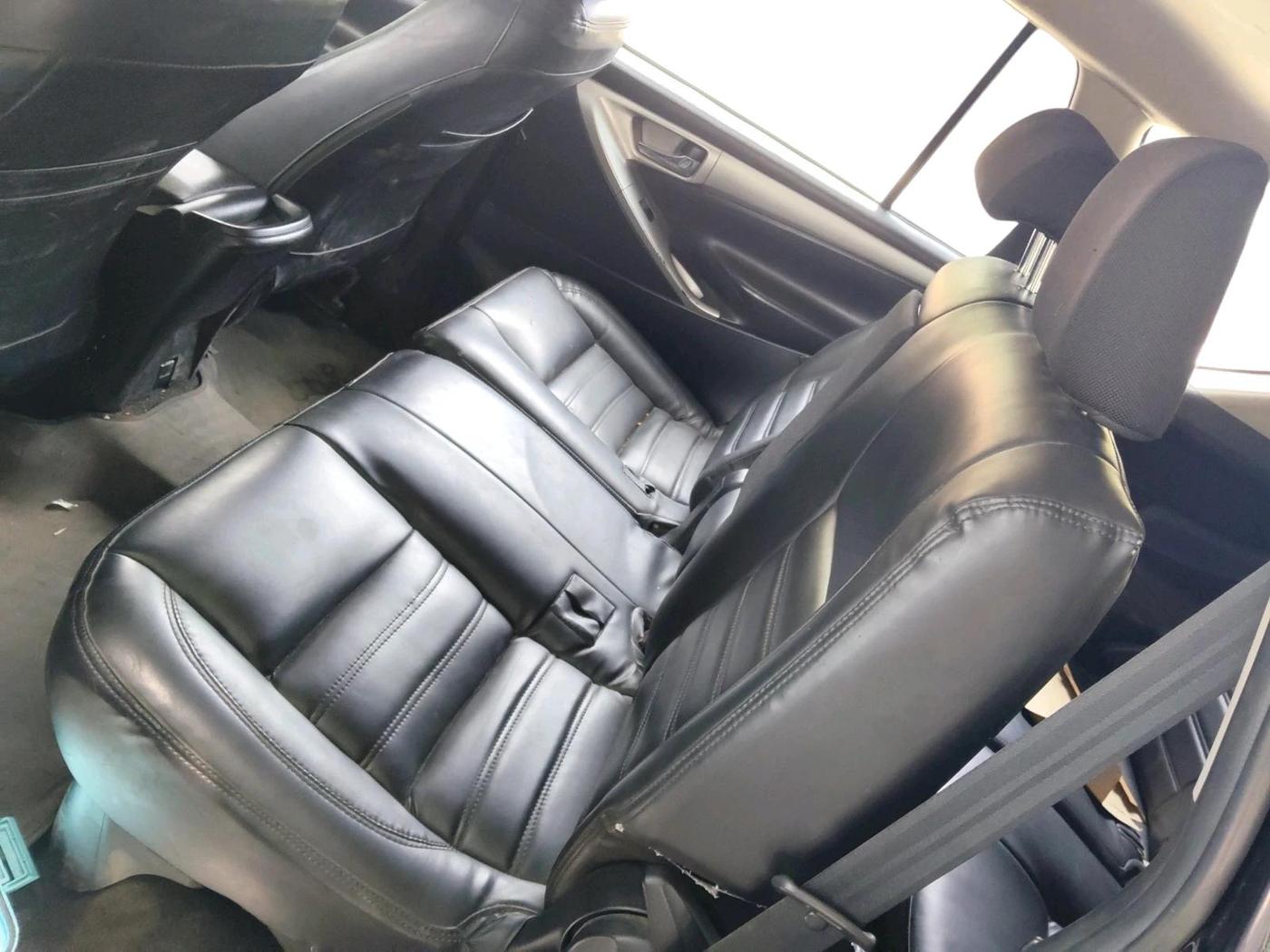 2020 Toyota Innova Crysta 2.4 G 8 STR, Diesel, Manual, 70,148 km, interior