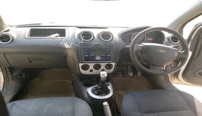 2013 Ford Figo ZXI 1.2 PETROL, Petrol, Manual, 1,29,310 km, interior