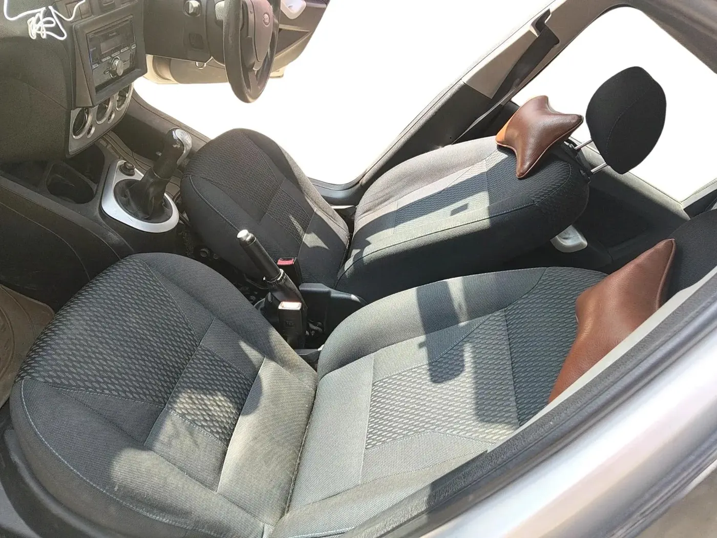 2013 Ford Figo ZXI 1.2 PETROL, Petrol, Manual, 1,29,310 km, interior