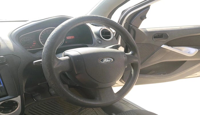 2013 Ford Figo ZXI 1.2 PETROL, Petrol, Manual, 1,29,310 km, interior