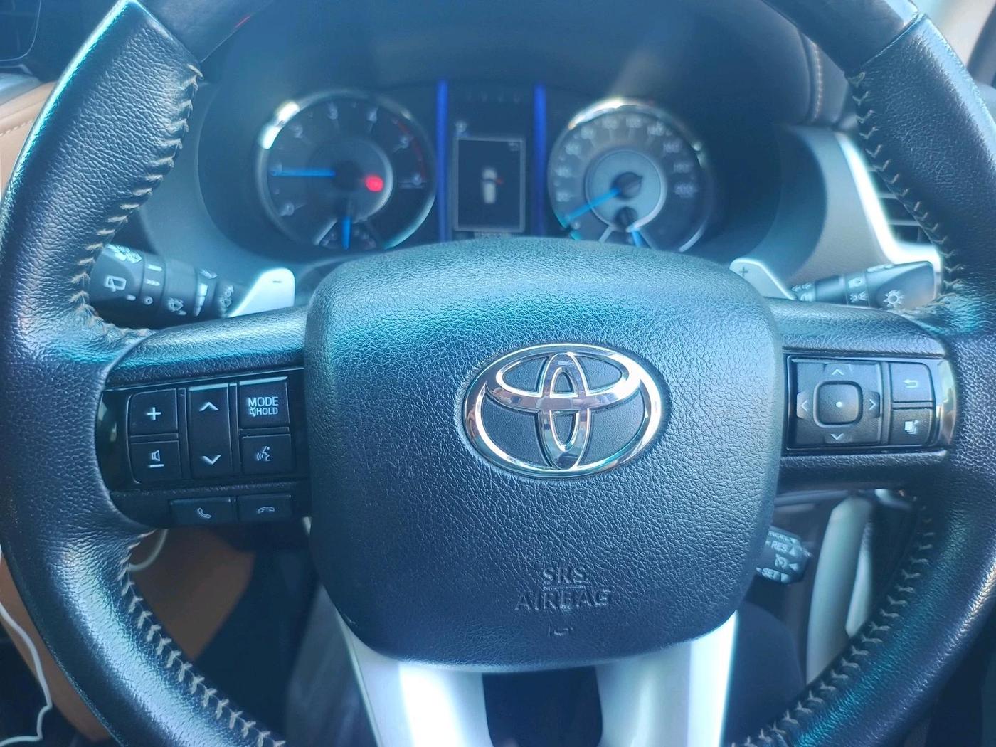 2020 Toyota Fortuner 2.8 4X2 AT, Diesel, Automatic, 1,25,240 km, interior