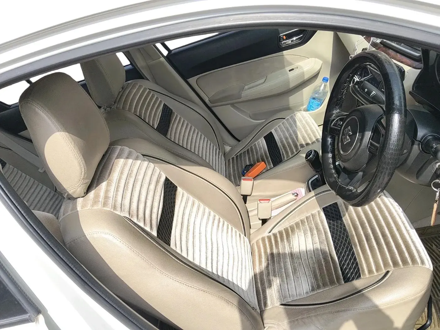 2017 Maruti Dzire VXI, Petrol, Manual, 1,28,408 km, interior