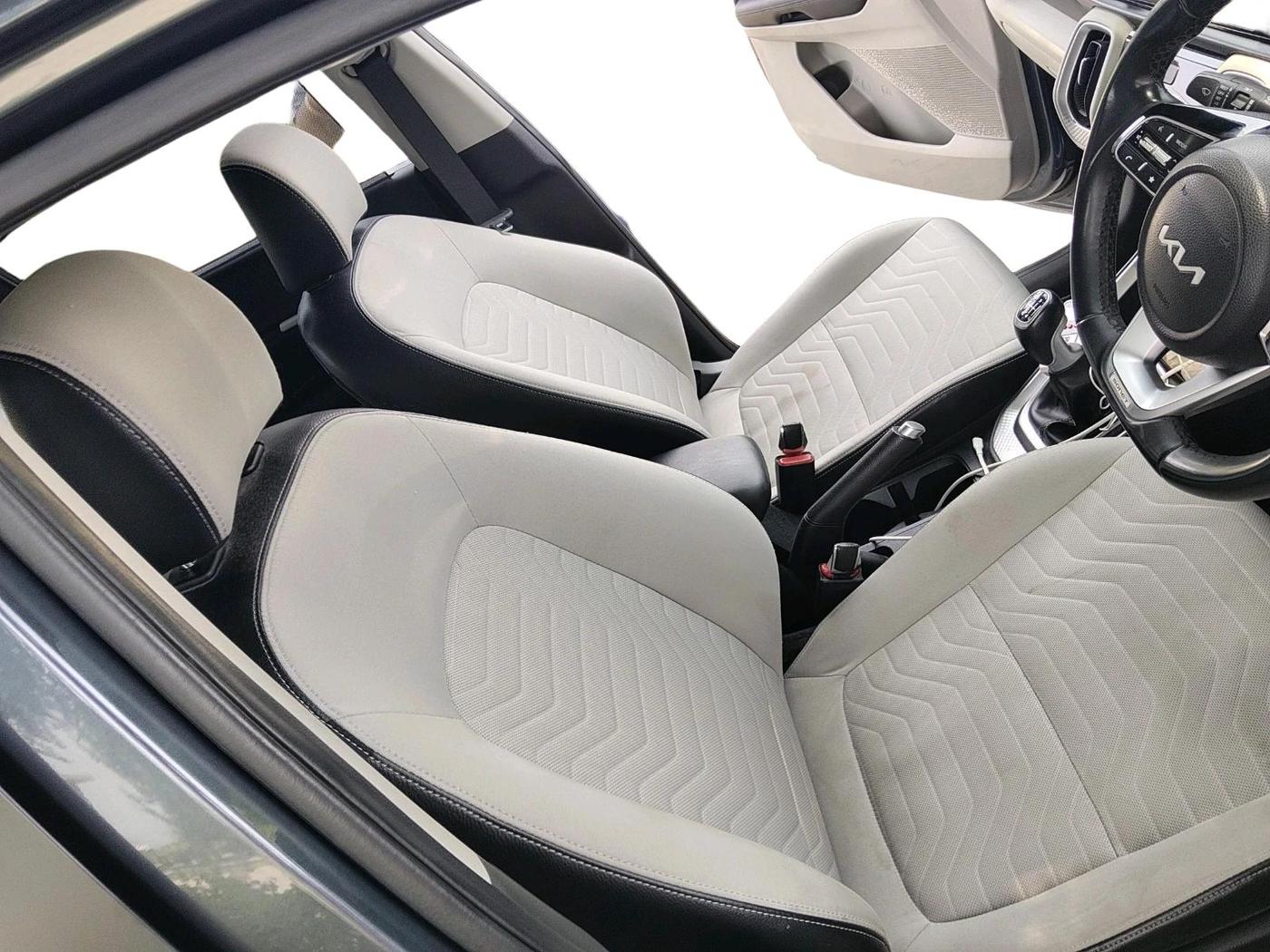 2023 KIA SONET HTX 1.0 IMT, Petrol, Manual, 30,869 km, interior
