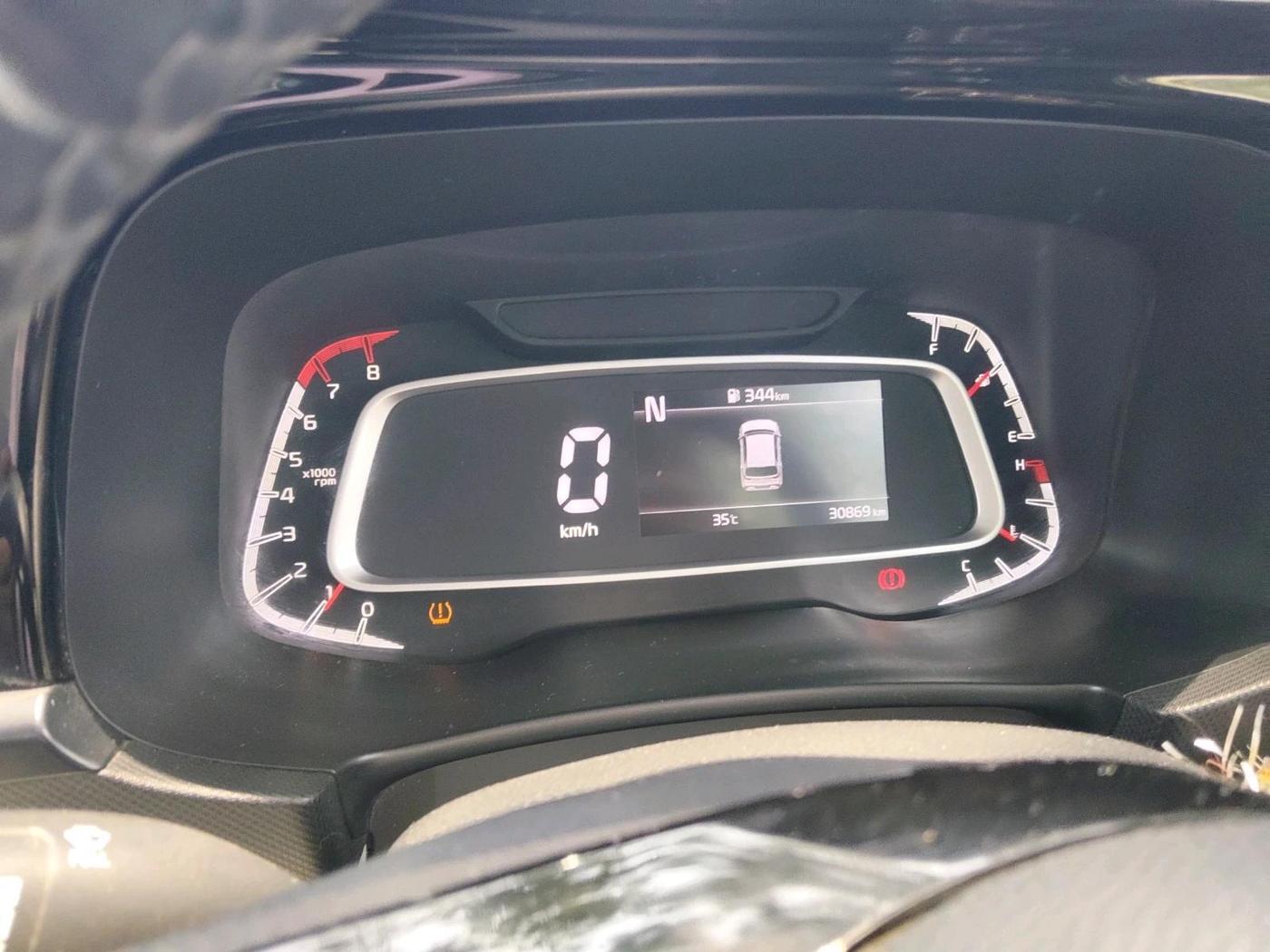 2023 KIA SONET HTX 1.0 IMT, Petrol, Manual, 30,869 km, interior