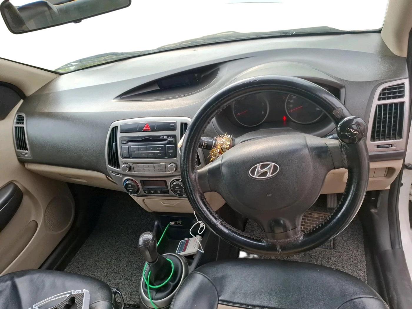 2012 Hyundai i20 MAGNA (O) 1.4 CRDI, Diesel, Manual, 1,38,010 km, interior