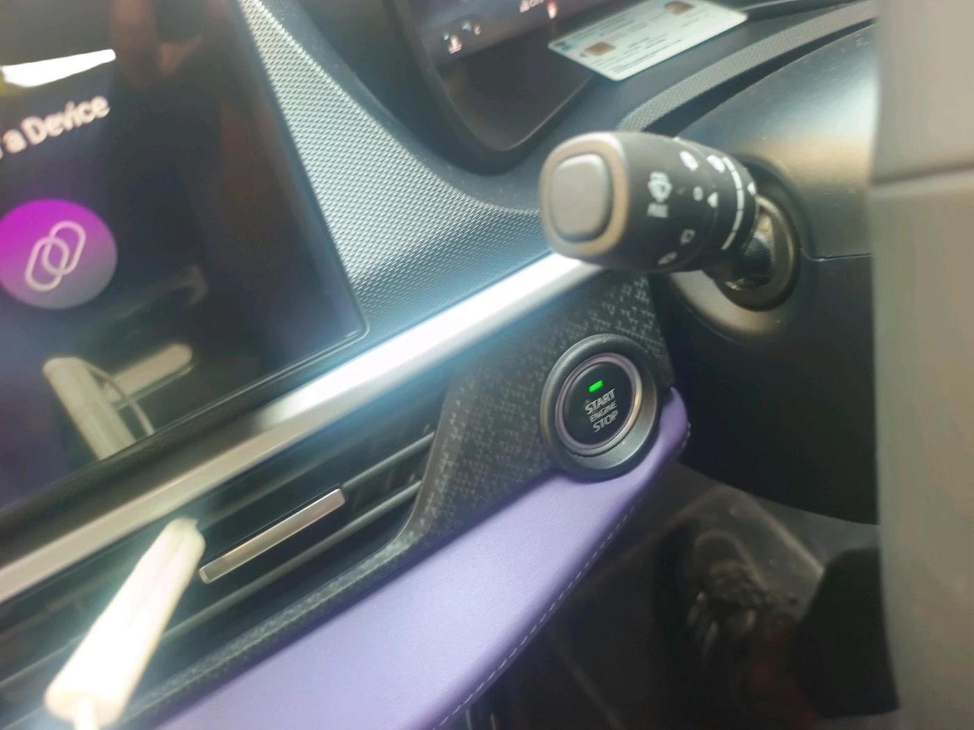 2024 Tata NEXON Fearless Plus Purple DCA Dual Tone 1.2 Petrol, Petrol, Automatic, 1,570 km, interior
