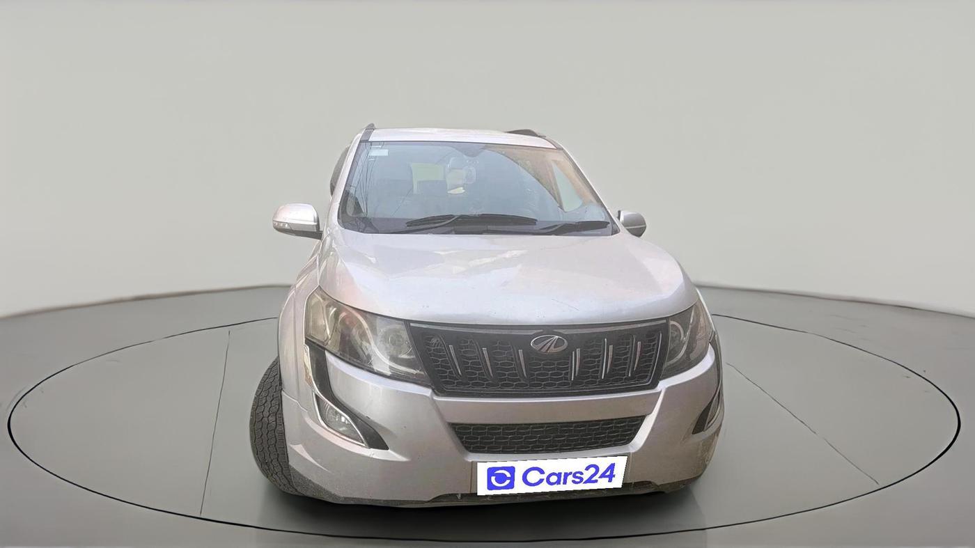 2016 Mahindra XUV500 W6, Diesel, Manual, 1,28,784 km, exterior