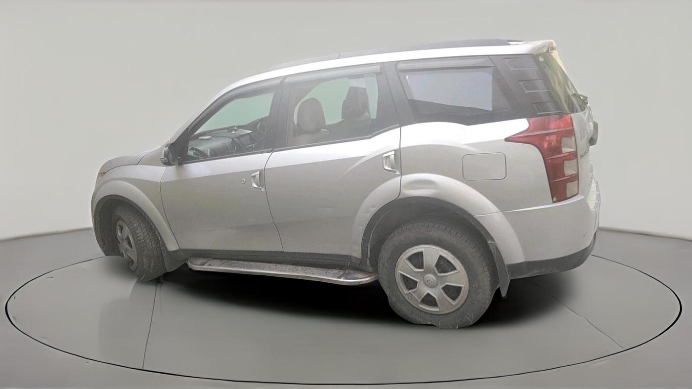 2016 Mahindra XUV500 W6, Diesel, Manual, 1,28,784 km, exterior