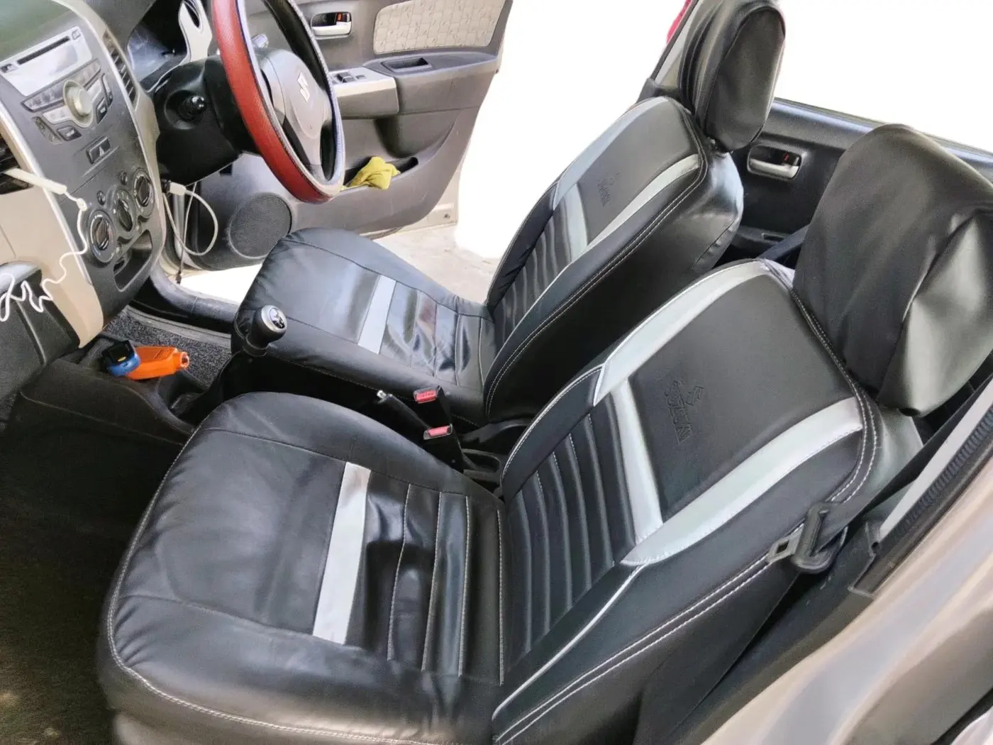 2013 Maruti Wagon R 1.0 VXI, CNG, Manual, 1,92,883 km, interior