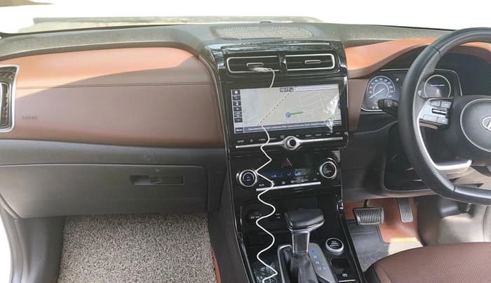 2022 Hyundai ALCAZAR PLATINUM(O) 7STR 1.5 AT, Diesel, Automatic, 70,024 km, interior