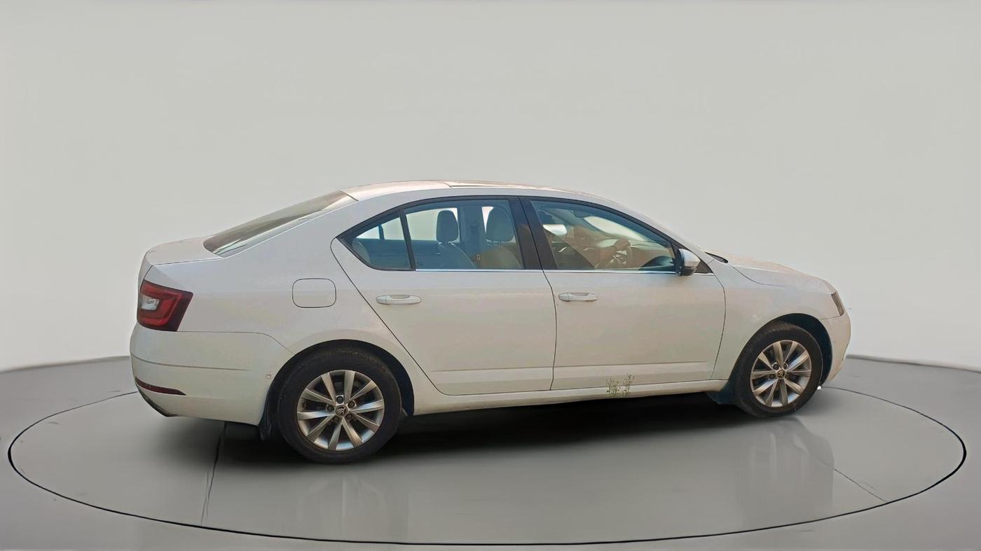 2018 Skoda Octavia 2.0 TDI L&K AT, Diesel, Automatic, 1,54,089 km, exterior