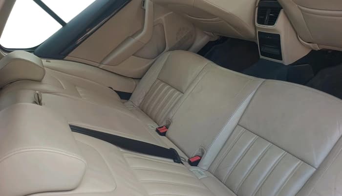 2018 Skoda Octavia 2.0 TDI L&K AT, Diesel, Automatic, 1,54,089 km, interior