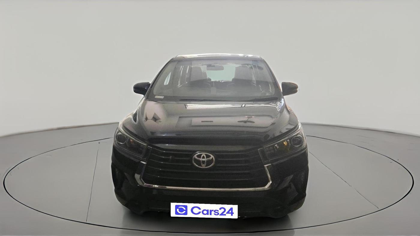 2022 Toyota Innova Crysta 2.7 VX 7 STR, Petrol, Manual, 24,751 km, exterior
