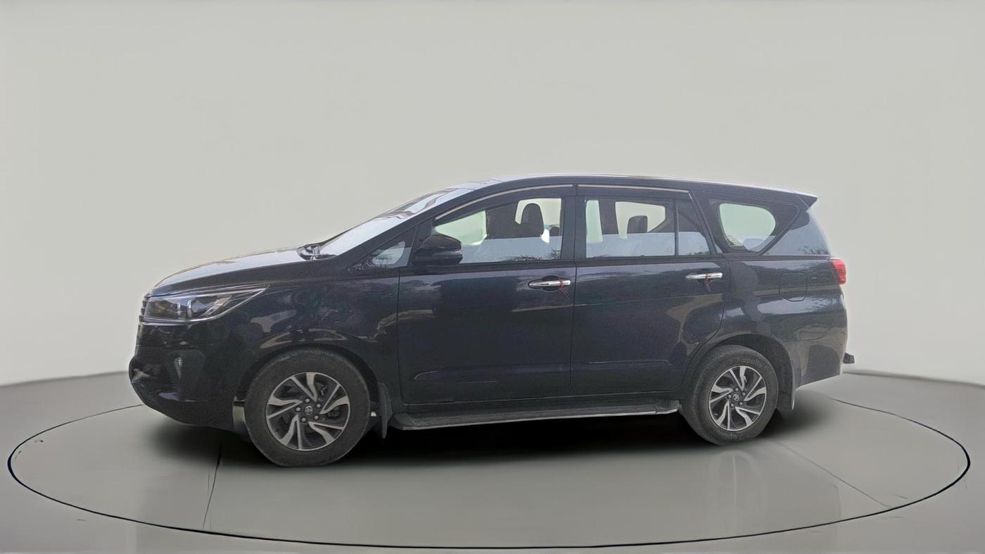 2022 Toyota Innova Crysta 2.7 VX 7 STR, Petrol, Manual, 24,751 km, exterior