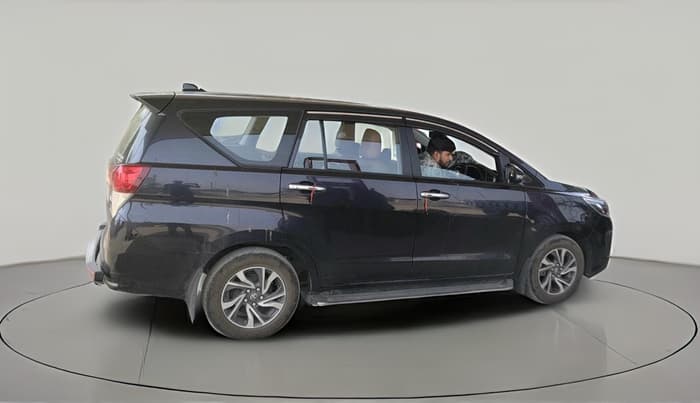 2022 Toyota Innova Crysta 2.7 VX 7 STR, Petrol, Manual, 24,751 km, exterior
