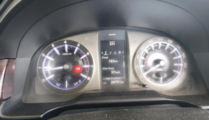 2022 Toyota Innova Crysta 2.7 VX 7 STR, Petrol, Manual, 24,751 km, interior